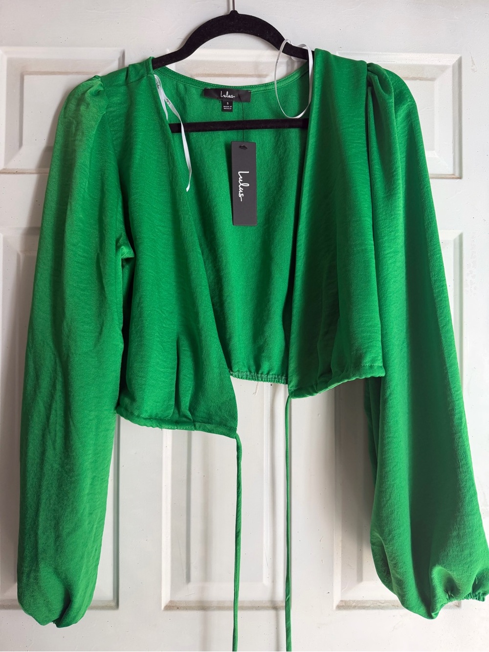 Lulu's Kelly Green Long-Sleeve Tie-Front Crop Top